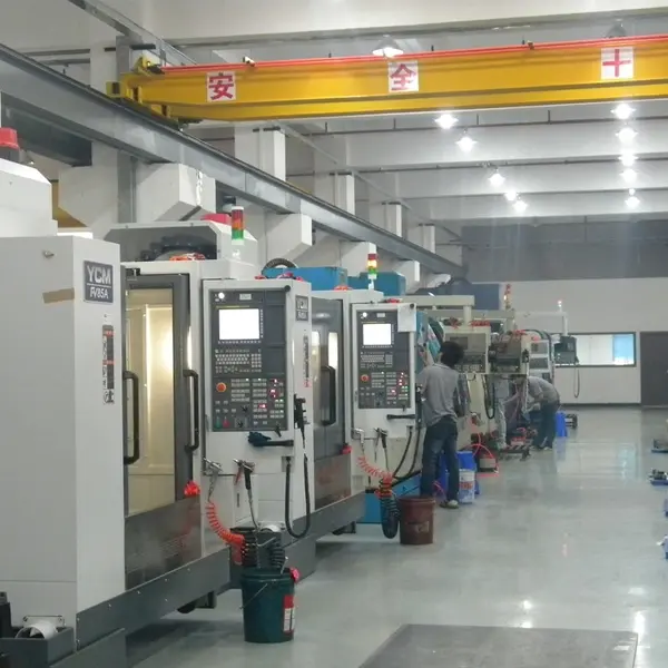 Đúc phần cứng